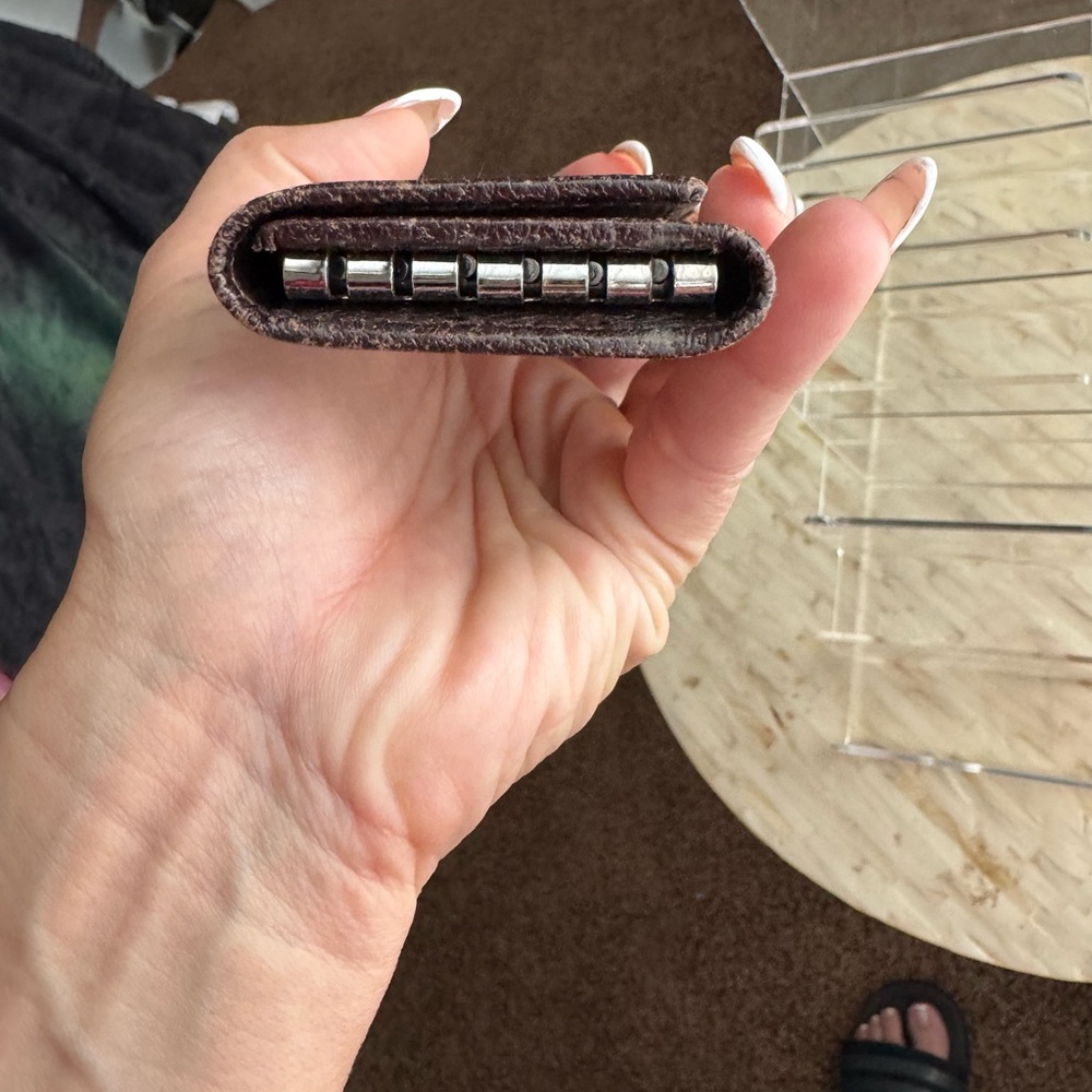 Gucci Classic Monogram Key Case Authentic - Picture 3 of 8
